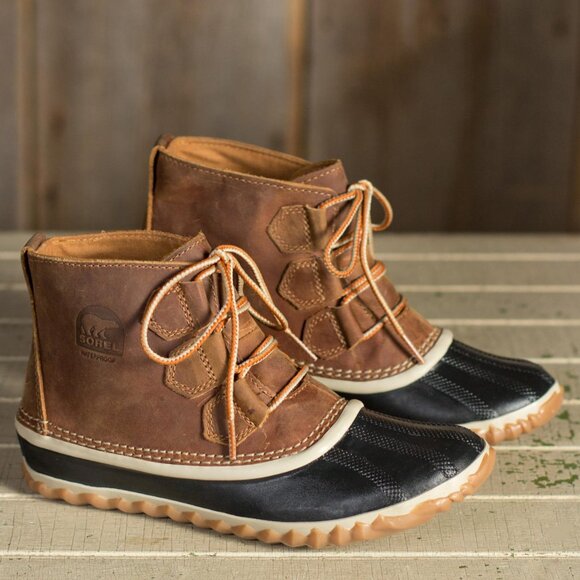 Sorel leather ankle duck boots with waterproof outsole - Picture 1 of 7